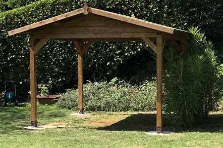 STRUTTURE IN LEGNO GAZEBO IN LEGNO E GUAINA CATRAMATA